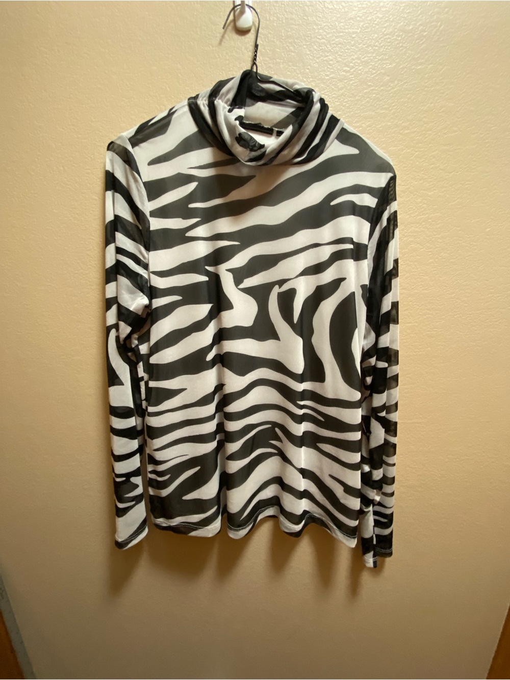 Attitudes by Renee Women’s Black & White Zebra Print Mock Neck Mesh Top Medium